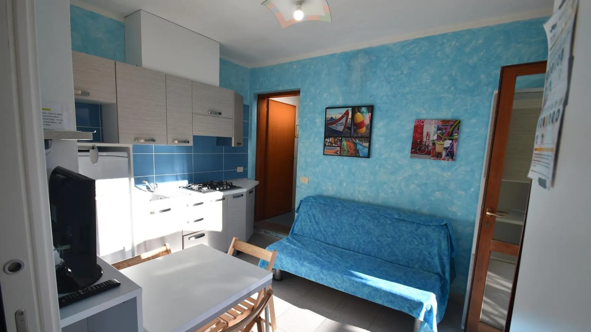 Apartment Appartamenti Sabbia - Zona Mare Con Terrazze, Clima, E Posti Auto Marina di Campo Italy