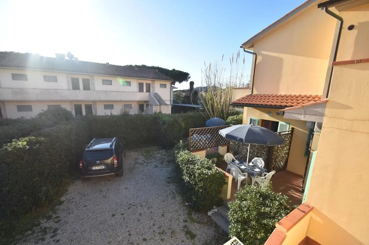 Apartment Appartamenti Sabbia - Zona Mare Con Terrazze, Clima, E Posti Auto Marina di Campo