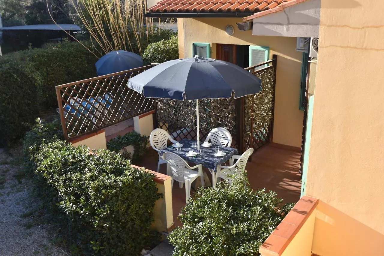 Apartment Appartamenti Sabbia - Zona Mare Con Terrazze, Clima, E Posti Auto Marina di Campo