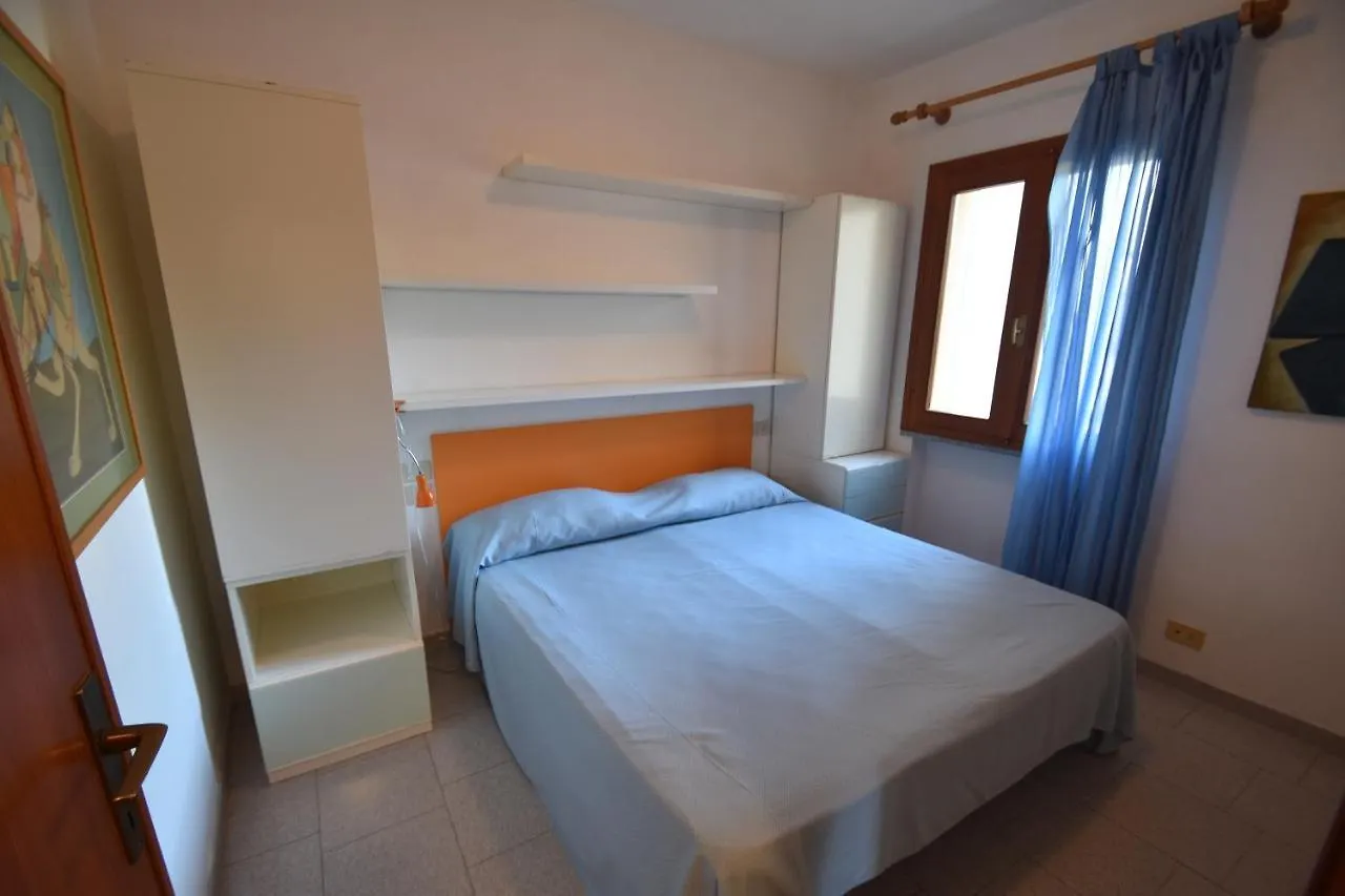Appartamenti Sabbia - Zona Mare Con Terrazze, Clima, E Posti Auto Marina di Campo