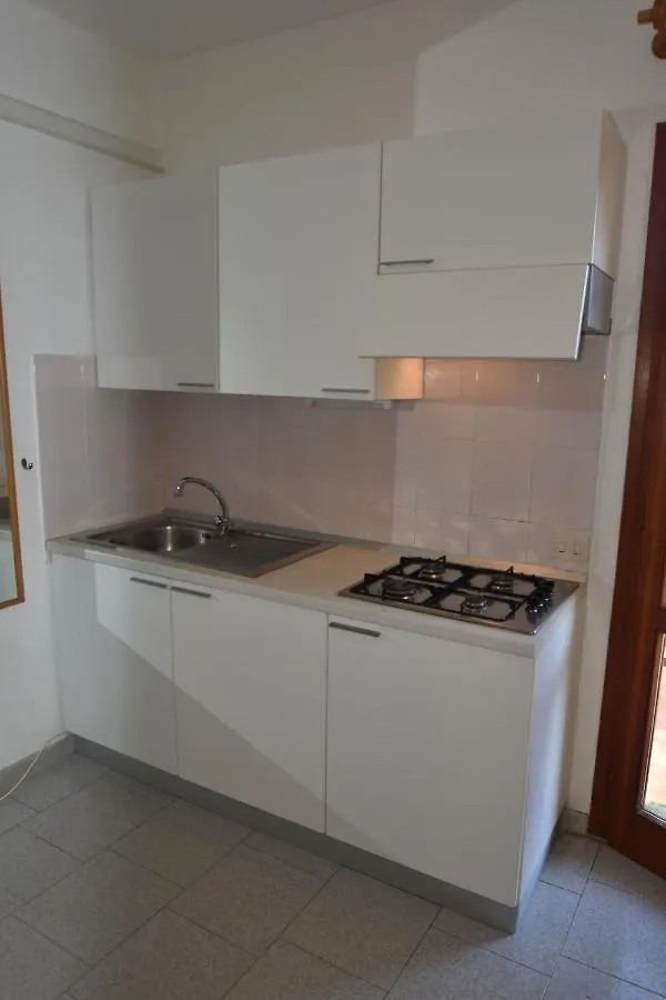 Apartment Appartamenti Sabbia - Zona Mare Con Terrazze, Clima, E Posti Auto Marina di Campo