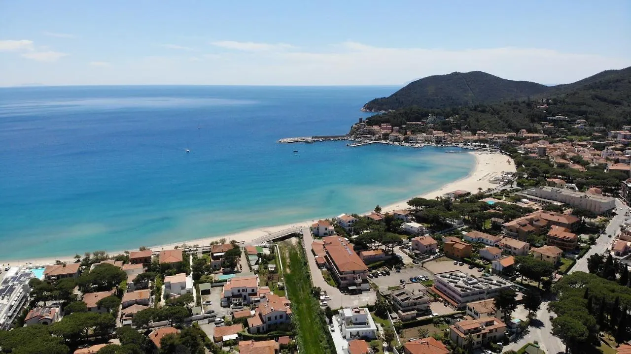 Appartamenti Sabbia - Zona Mare Con Terrazze, Clima, E Posti Auto Marina di Campo