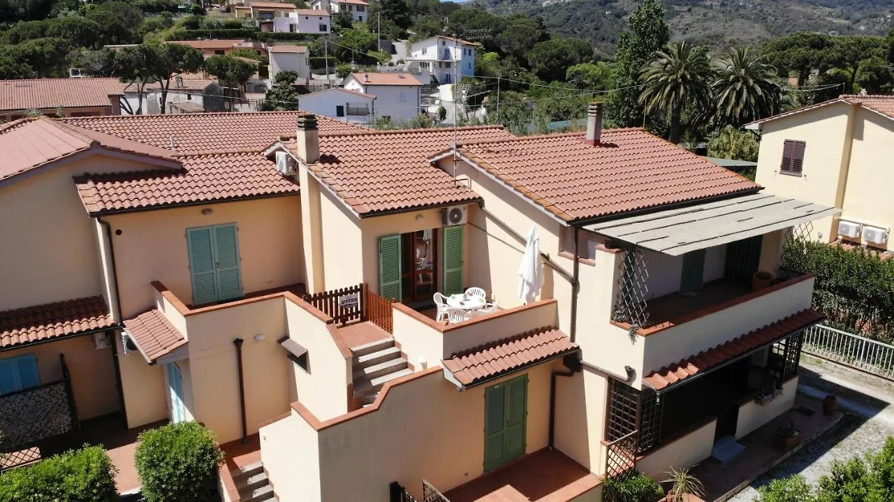 Apartment Appartamenti Sabbia - Zona Mare Con Terrazze, Clima, E Posti Auto Marina di Campo